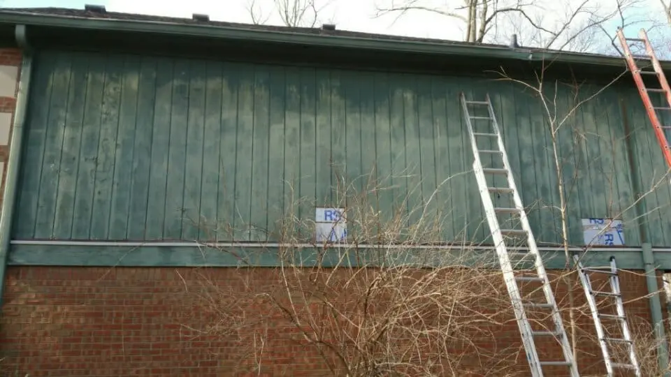Repairing exterior wooden siding